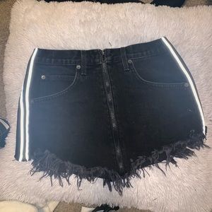 Black mini skirt with reflective side details